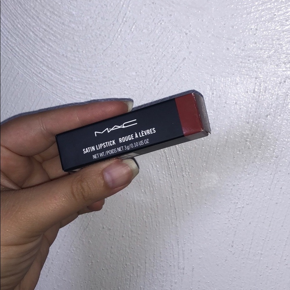 BNIB MAC Cosmetics Mocha Lipstick!